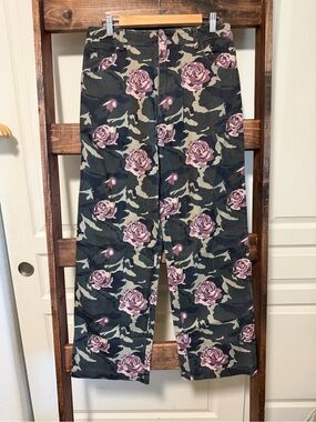 Pink Lily Olive Camo Pants with Pink Rose Print